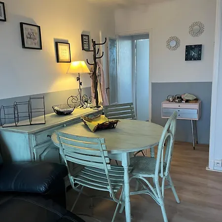Apartamento Proche Du Centre Et Festivites D Ete *