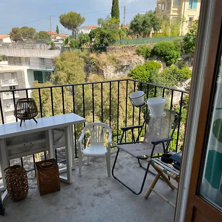 Proche Du Centre Et Festivites D Ete Apartamento