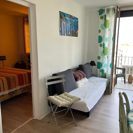 Proche Du Centre Et Festivites D Ete Apartamento *